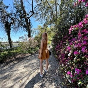 Meet your Posher, Abby